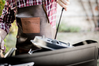 Leather apron PETROMAX, dark brown, 84 x 155 x 1 cm