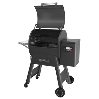 TRAEGER Ironwood 650 pasižymi dvigubomis korpuso sienelėmis